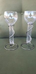 Centro de mesa de vela flotante soporte plateado para 8" juego cónico de 2 Victoria Lynn - Imagen 1 de 6