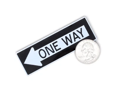 Casa Delle Bambole Uno Way Insegna 1:12 Scala Miniatura Plastica Traffic Strada - Immagine 1 di 4