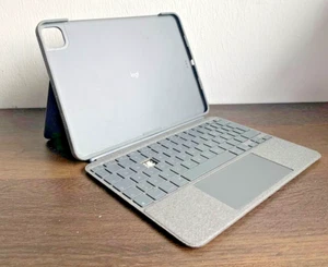 Logitech Combo Touch Tastatur-Case für iPad Pro 11 Zoll, QWERTZ ("E" fehlt) - Afbeelding 1 van 5
