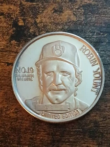1oz 999 Silver Robin Yount  Milwaukee Brewers 3,000 Career Hits #19 MLB SN-9845 - Picture 1 of 6