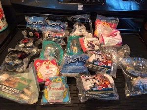 Lotto giocattoli vintage misti nuovi sigillati McDonalds Wendy’s altri Happy Meal - Foto 1 di 17