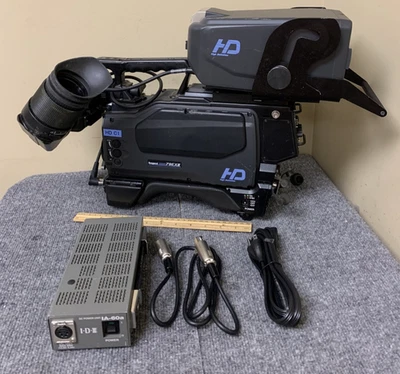 Videocámara Ikegami HDK EXIII HD con visores, fuente de alimentación IBX y adaptador Foto 1 de 4