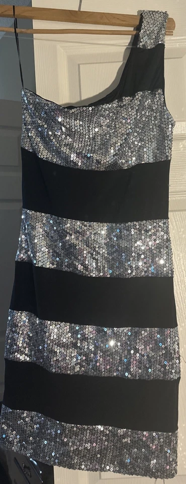 Arden B. Vestido lentejuelas  Foto 1 de 2