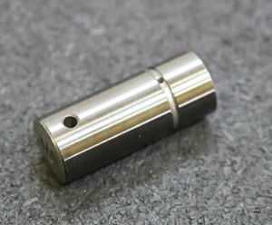 DÜRR / INDUSTRA Achse 6,0 cm³ 1.4112/R/T2 Best.Nr. 75P0634 - unbenutzt - Picture 1 of 8