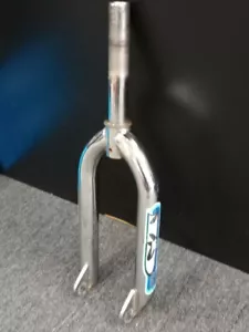 GT bmx Beefy 1 1/8 threadless forks 20" Akisu Midschool 1999 CRMO Freestyle - Picture 1 of 11