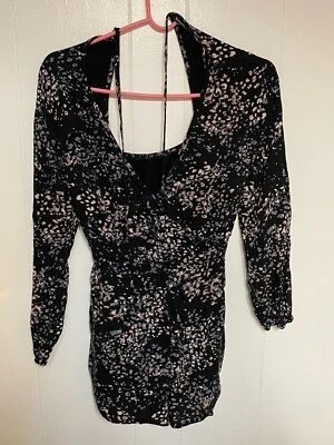 Mameluco Express Estampado Floral Talla Pequeña Usado Foto 1 de 2