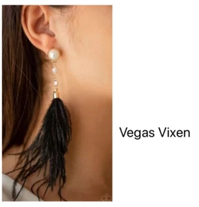  PAPARAZZI 💗 VEGAS VIXEN" BLACK FEATHER EARRINGS Vintage HTF ~NWT💗 - Picture 1 of 5