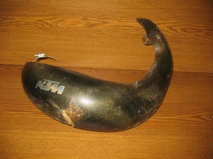 2010 KTM 250 XC-W CARBON FIBER GUARD TO FIT FMF GNARLY EXHAUST PIPE 2004-2010 - Picture 1 of 7