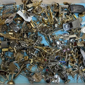 Vintage Krawattennadel Trödel Schublade Lot Clip Herren Kostüm Manschettenknöpfe einige GF Strass - Bild 1 von 9
