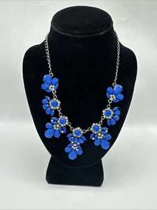 Resin Flower Blue Costume Jewelry Necklace Cluster Crystal Rhinestone 20" Long - Picture 1 of 6