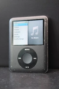 Apple iPod Nano 3rd Gen 8GB - Black - Picture 1 of 8