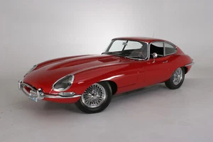 JAGUAR E TYPE poster auto classiche - Foto 1 di 2