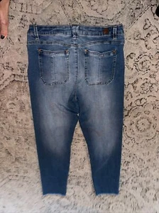 ⭐️Wit & Wisdom Sz10 Jean Capris Women’s Stretch Frayed Fringe Cropped Vintage - Picture 1 of 3