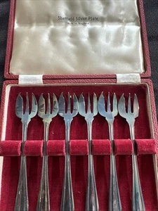 6 Vintage Sheffield England 5” Silver Plated Cocktail Forks Original Red Box - Picture 1 of 9