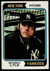 1974 Topps #66 Sparky Lyle EX New York Yankees B26:24 - Picture 1 of 2