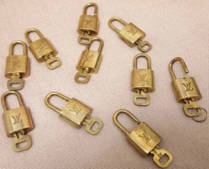 100% Genuine Louis Vuitton Lock & Key Pre-loved ~ 1 Set per auction - Picture 1 of 4