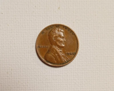 Centavo Lincoln 1940 golpeado a través de error - minúscula t en confianza - sin marca de ceca Foto 1 de 4