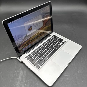 Apple Macbook Pro 2010 13,3" 2,4 GHz Intel Core i5 16 GB RAM 1 TB HDD Sierra 10,13 - Foto 1 di 10