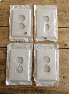 Lot Of 4 White Wall Electric Plate Covers Duplex Recepticle Outlet  - Picture 1 of 3