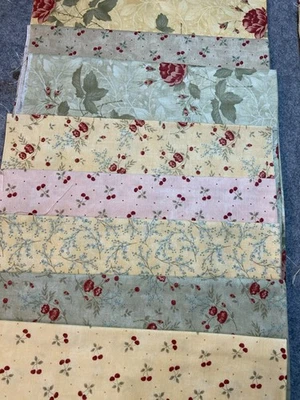 Lot of 8 fat quarters cotton quilt fabric Anticipation Sandy Gervais Moda yellow - Image 1 of 3