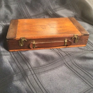 Caja de viaje de pintura de artista de madera vintage de calidad con pinturas - Imagen 1 de 10