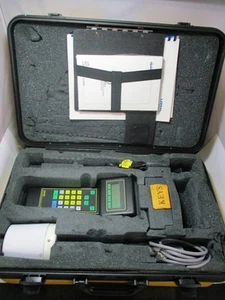 Narda 8718 Series Survey System W/ Case, Probe, & Keys - Picture 1 of 11