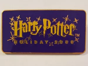 ¡Pin vintage RARO Harry Potter Holiday 2000 de Warner Brothers! - Imagen 1 de 3