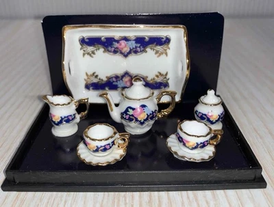 MINIATURE DOLLHOUSE 1:12 SCALE REUTTER TEA SET BARONESSE ROYAL BLUE - 1.346/6 - Image 1 of 2