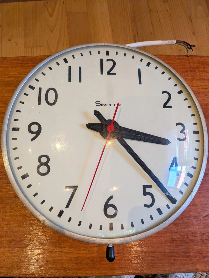 Simplex vintage industrial clock 70s - Image 1 of 4