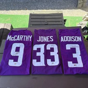 JJ McCarthy-Aaron Jones-Jordan Addison Signed XL Custom Vikings Jerseys-BAS/PIA - Picture 1 of 14