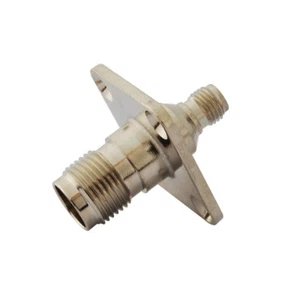 Conector adaptador RF recto montaje en panel SMA Jack hembra a TNC hembra 4 orificios - Imagen 1 de 3