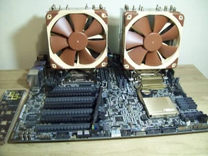 Asus Z10PE-D8 WS, Dual Xeon E5-2690, 8gb DDR4 ECC -HEATSINK + FANS MAKE OFFER - Bild 1 von 8