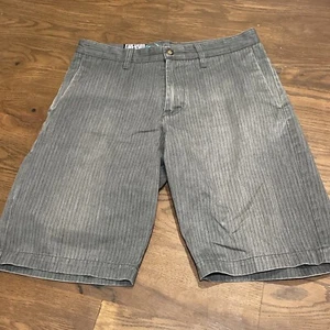 Volcom Mens Shorts 31 Black Pin Gray Embrace Change Skater Chino Flat Front - Picture 1 of 4