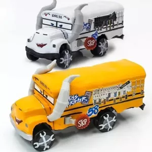 Modellino auto 1:55 Pixar Cars Miss Fritter Cars 3 con caratteristiche speciali - Foto 1 di 7