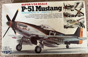 Vintage 1977 MPC P-51 Mustang Super Size 1/24 Scale Model Kit 2-3505 Open Box - Bild 1 von 2