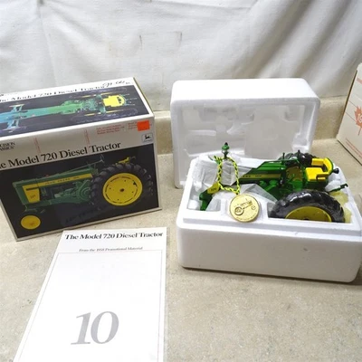 Vintage Ertl Precision Classics John Deere Modelo 720 Trator Diesel Na Caixa, 1996 - Imagem 1 de 4