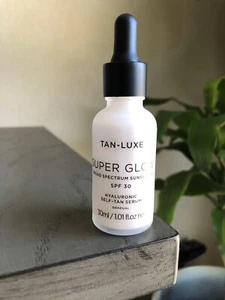 BRAND NEW TAN LUXE FULL SIZE SUPER GLOW SPF 30 SELF TANNER - Picture 1 of 2