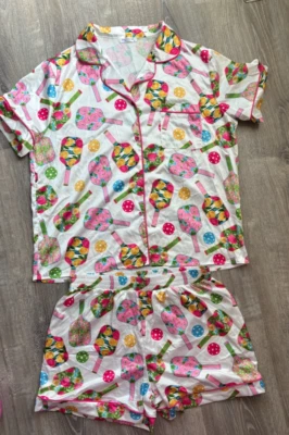 Conjunto de pijama satinado pickleball multicolor floral talla extra grande Sheshow para mujer Foto 1 de 4