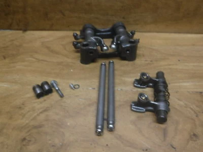 2/ 1980 80 HONDA CX500 CX 500 OEM EXTREMO SUPERIOR DERECHO CULATA VÁLVULA BASCULANTE BRAZO Foto 1 de 4