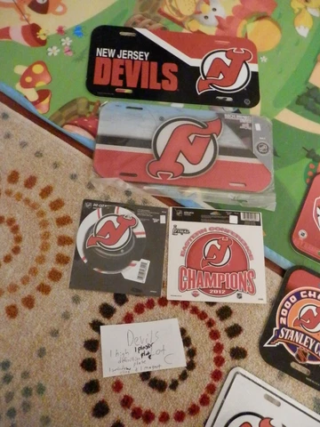 New Jersey Devils license plate lot with magnet & window cling VTG New NHL Lot C Cover