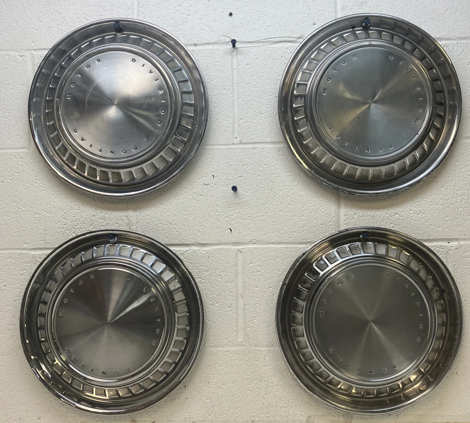 Juego de 4 tapacubos usados OEM GM de 14" Pontiac Bonneville/Catalina/Safari (5430) Foto 1 de 4