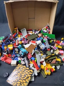 Bulk Lot Lego 5lb 13oz Bricks Cars Figs Stickers Booklets - Picture 1 of 24