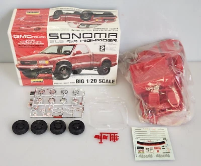 Lindberg GMC Sonoma SLS 4x4 Highrider Big 1/20 Scale Truck Model 72512, Read - Image 1 of 4