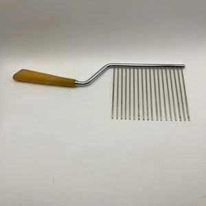 VTG Butterscotch Bakelite Handle Cake Slicer Server Utensil Angel Food Cake MCM - Picture 1 of 6