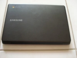 Samsung Series 3 XE500C13 11" Chromebook Laptop 4GB Mem 16GB SSD Intel N3060 - Picture 1 of 4