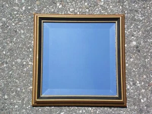 Espejo de pared cuadrado biselado dorado y negro vintage de Ethan Allen - Imagen 1 de 10