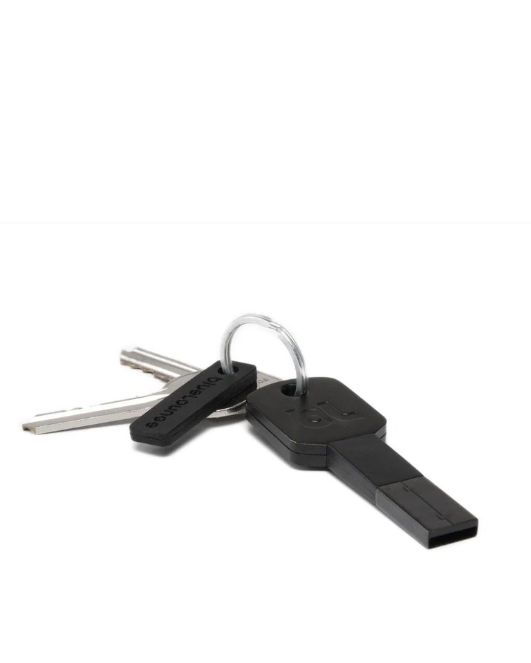 KI-BL-L - BLUELOUNGE KII - LIGHTNING/USB KEYCHAIN CHARGER, BLACK- BNIB.  - Image 1 of 3