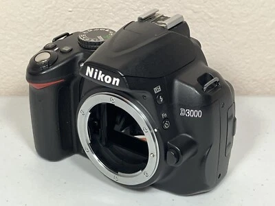 Nikon D3000 10.2MP Digital SLR Camera - Black (Body Only) - Image 1 of 4