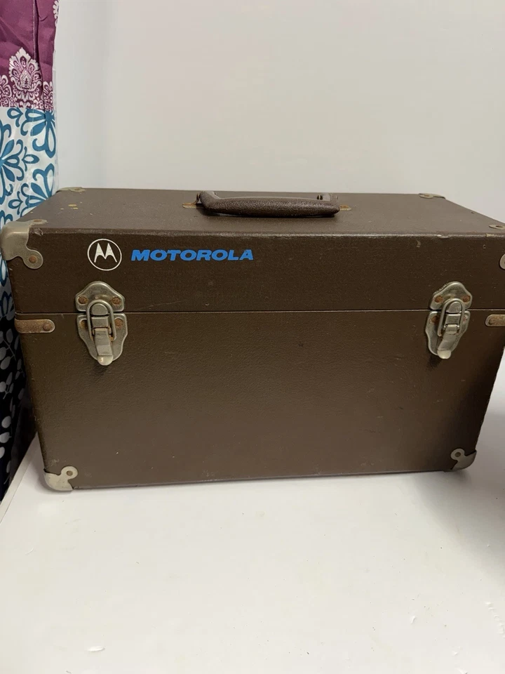 Vintage Motorola Communications Service Repair Man Tool Box Installers empty - image 1 of 4