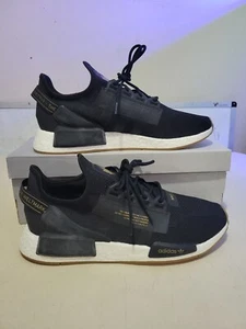 Adidas NMD R1 V2 schwarz & Gummi Ultraboost seltene Größe 12 neu - Bild 1 von 10